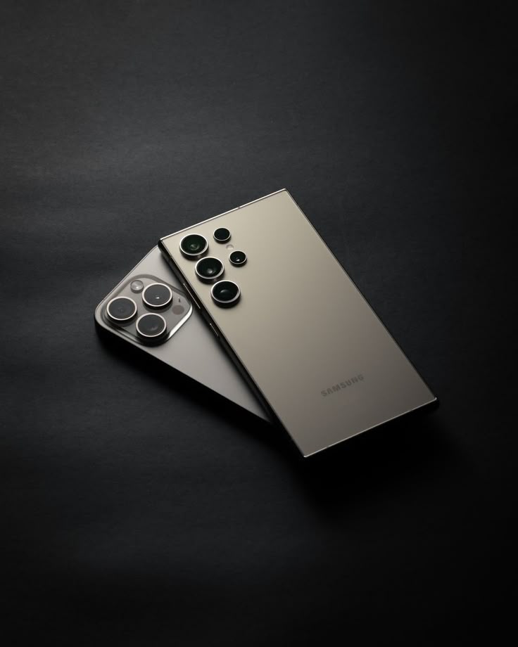 Apple or Samsung_ Mobile